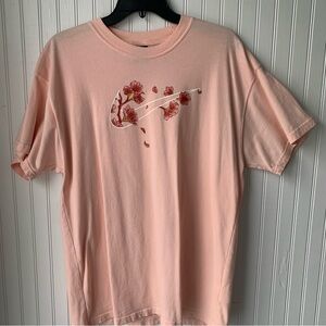 Nike (Large) Light Pink Short Sleeve Tee
